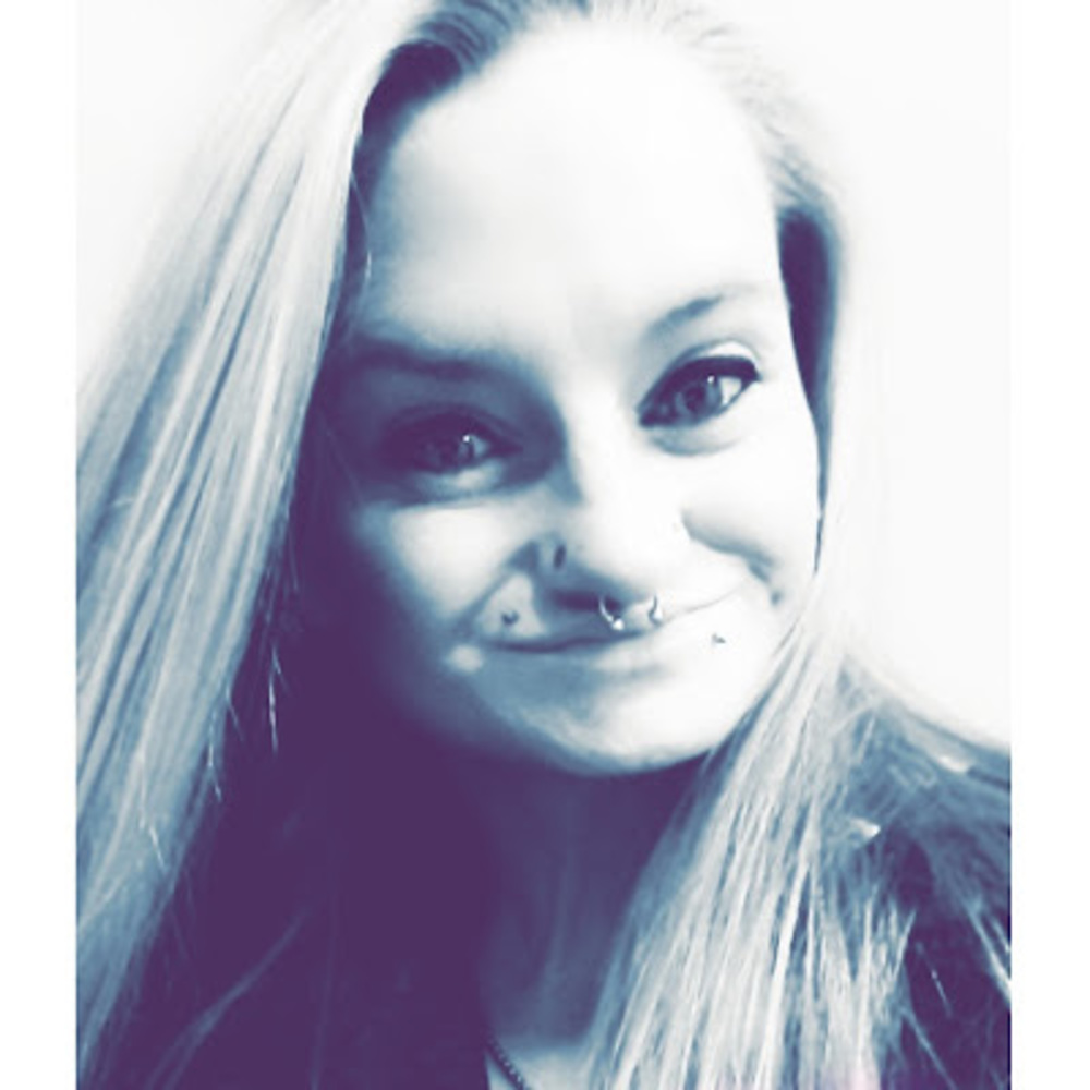 Meet your Posher, Carolyn